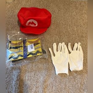 Super Mario Nintendo Red Cap and White Gloves Halloween Costume Set